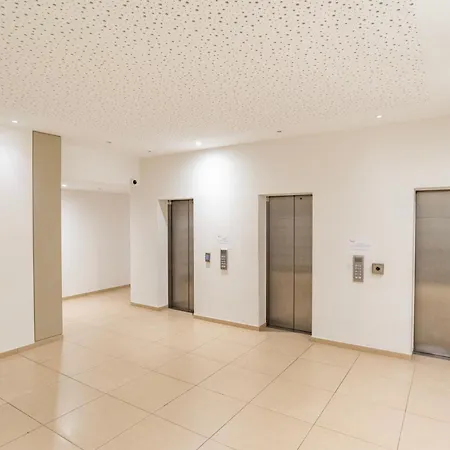 Apartment Le 4k - Vue Degagee, Clim, Gare 10min A Pied *